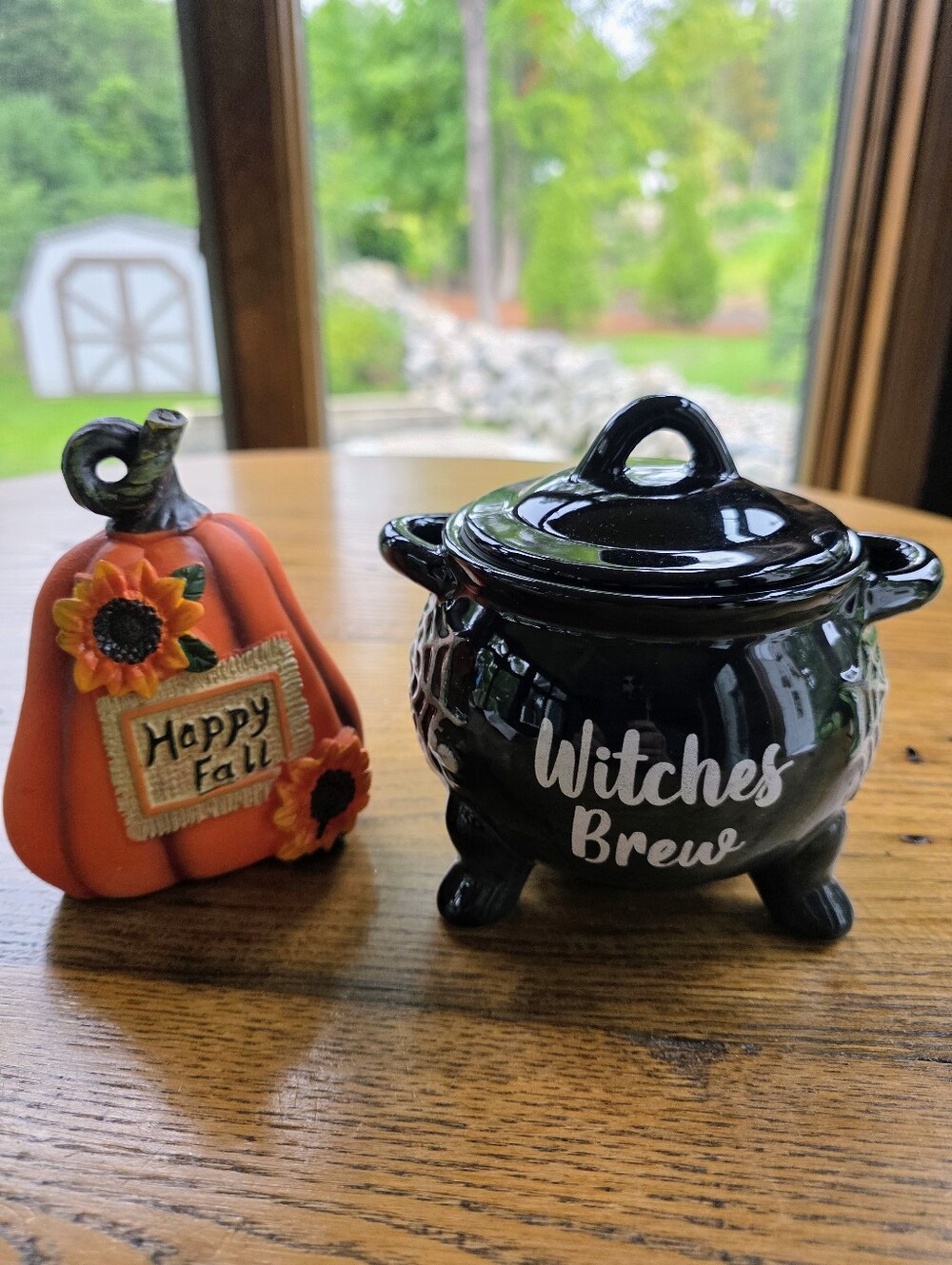 Witches Brew Black Ceramic Cauldron with Lid & Fall Decor Knicknack